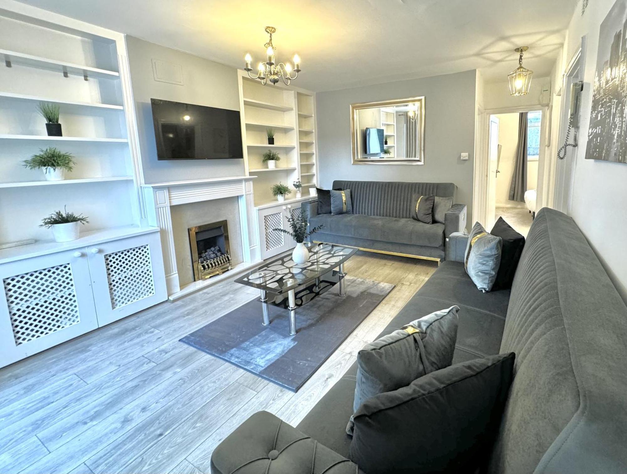 Newly Renovated Kensington 2 Bedroom Apartment With Balcony Near Harrods Sleeps 6, 2 Min Walk From Station London Ngoại thất bức ảnh